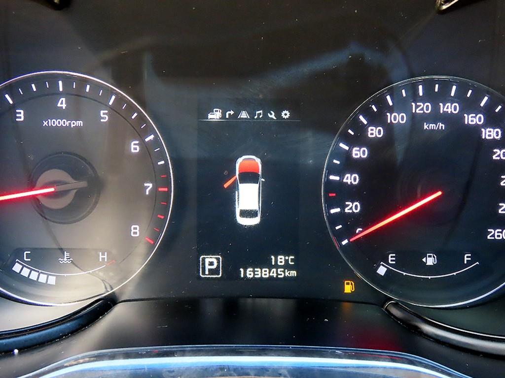 Kia K9 — photo 09