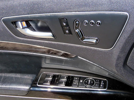Kia K9 — photo 11