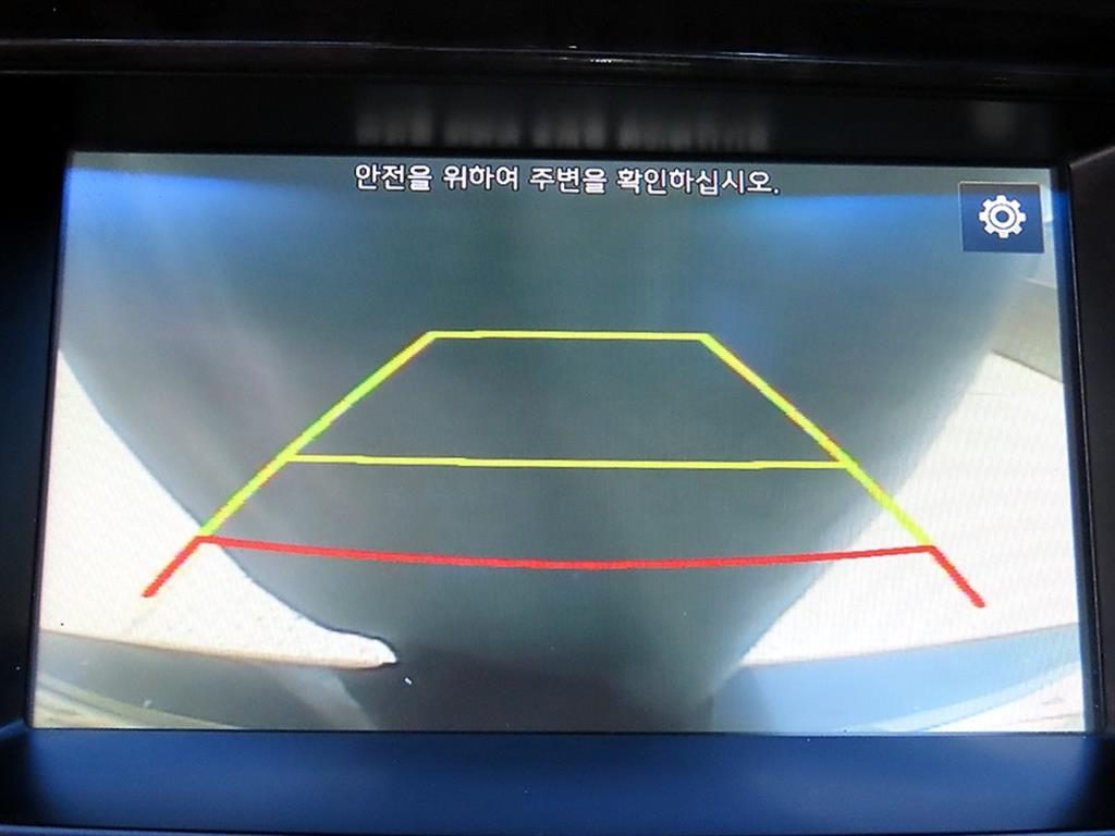 Kia K9 — photo 16