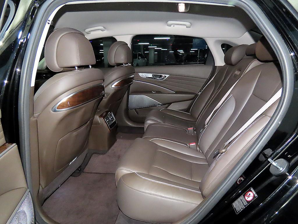 Kia K9 — photo 07