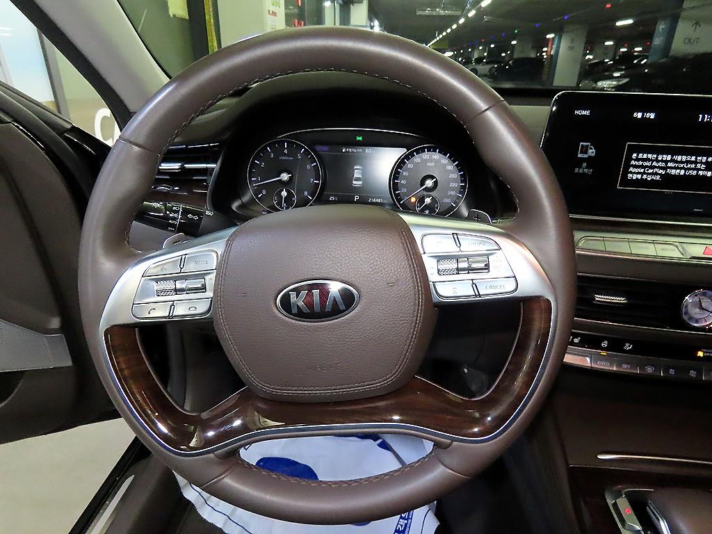 Kia K9 — photo 08