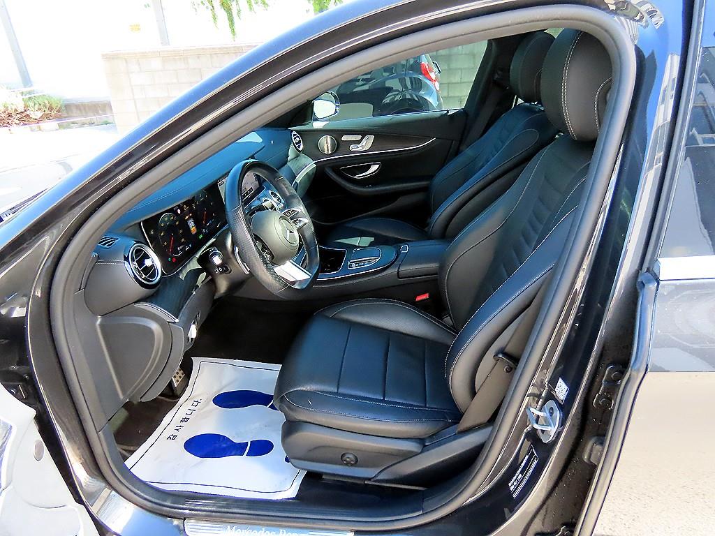 Mercedes-Benz E-Class — photo 05