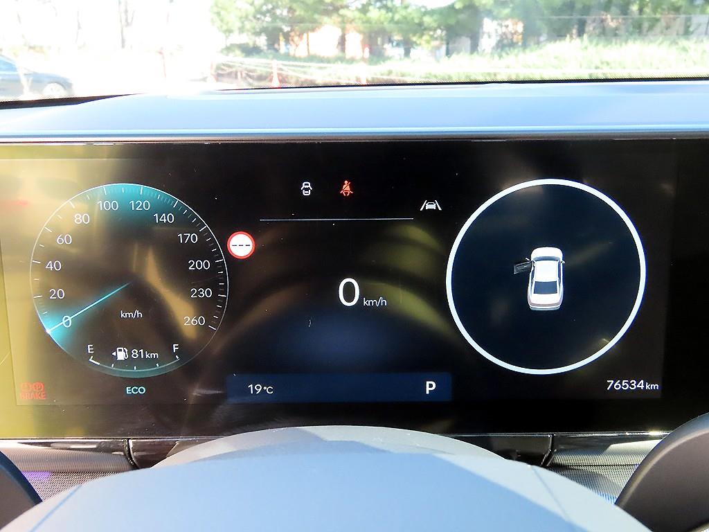 Hyundai Grandeur — photo 09