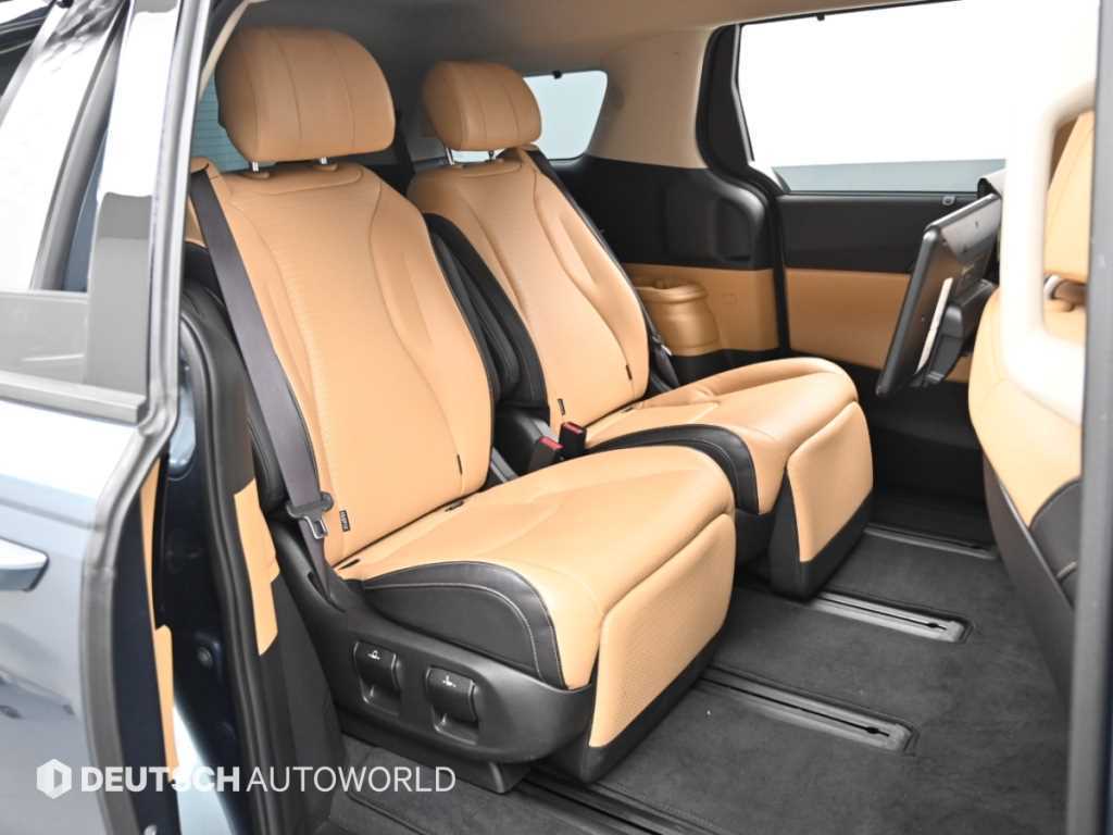 Kia Carnival — photo 13