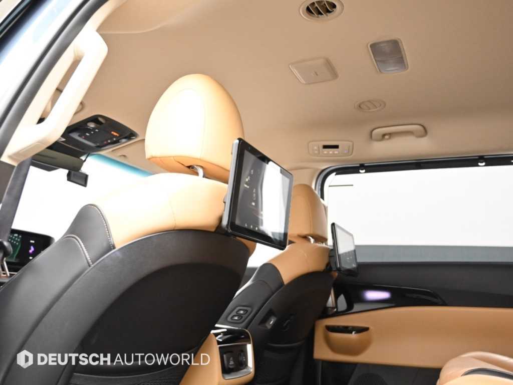 Kia Carnival — photo 19