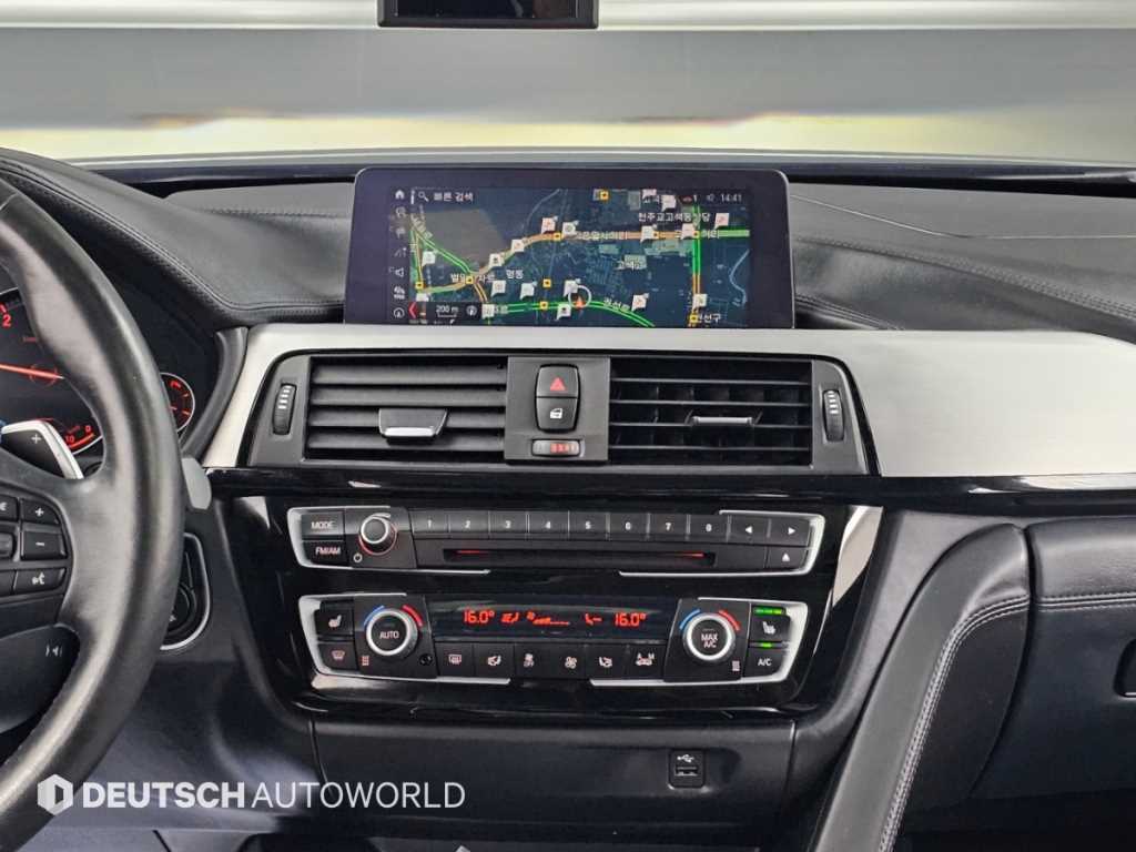 BMW 4-Series — photo 14