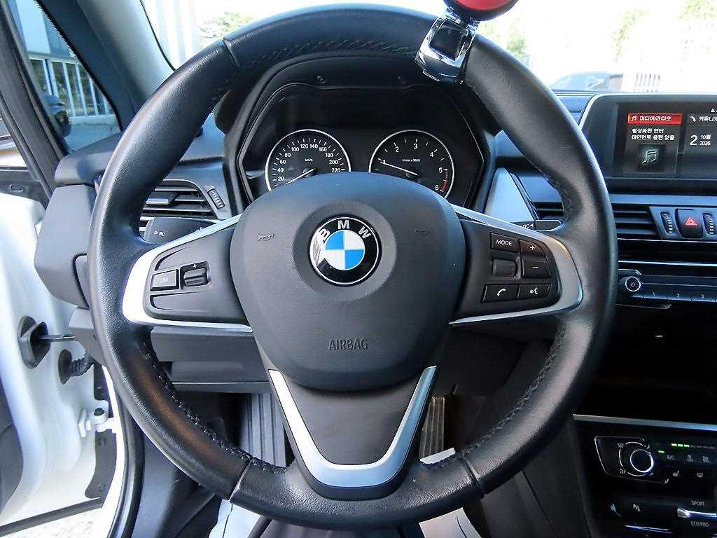 BMW 2-Series — photo 08