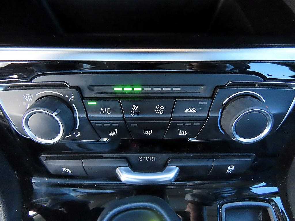 BMW 2-Series — photo 12