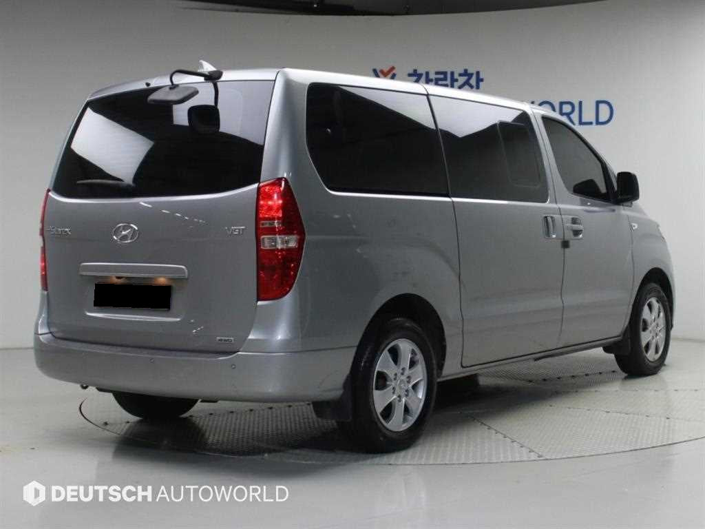 Hyundai Starex — photo 04