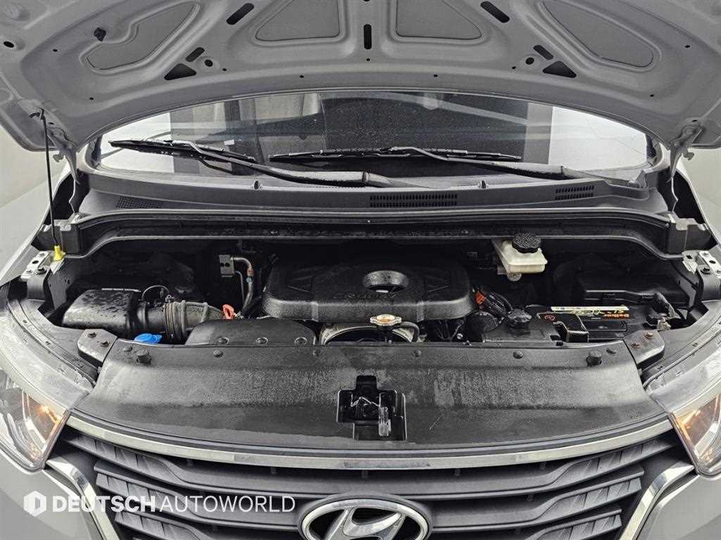 Hyundai Starex — photo 07