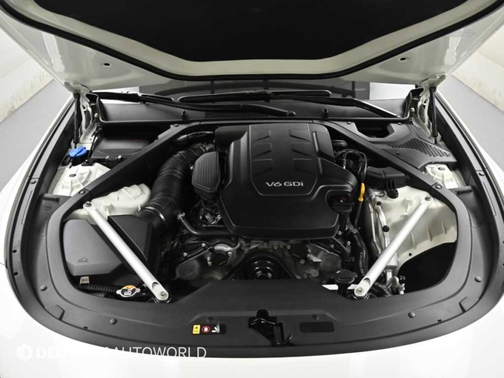 Kia K9 — photo 06