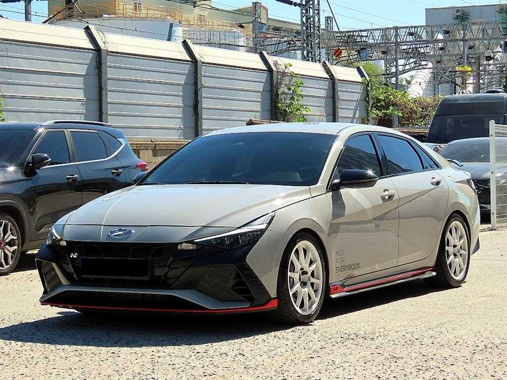 Hyundai Avante — photo 02