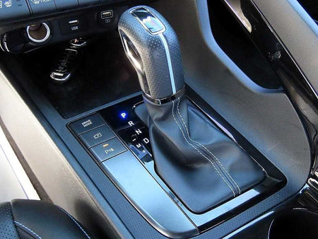 Hyundai Avante — photo 10