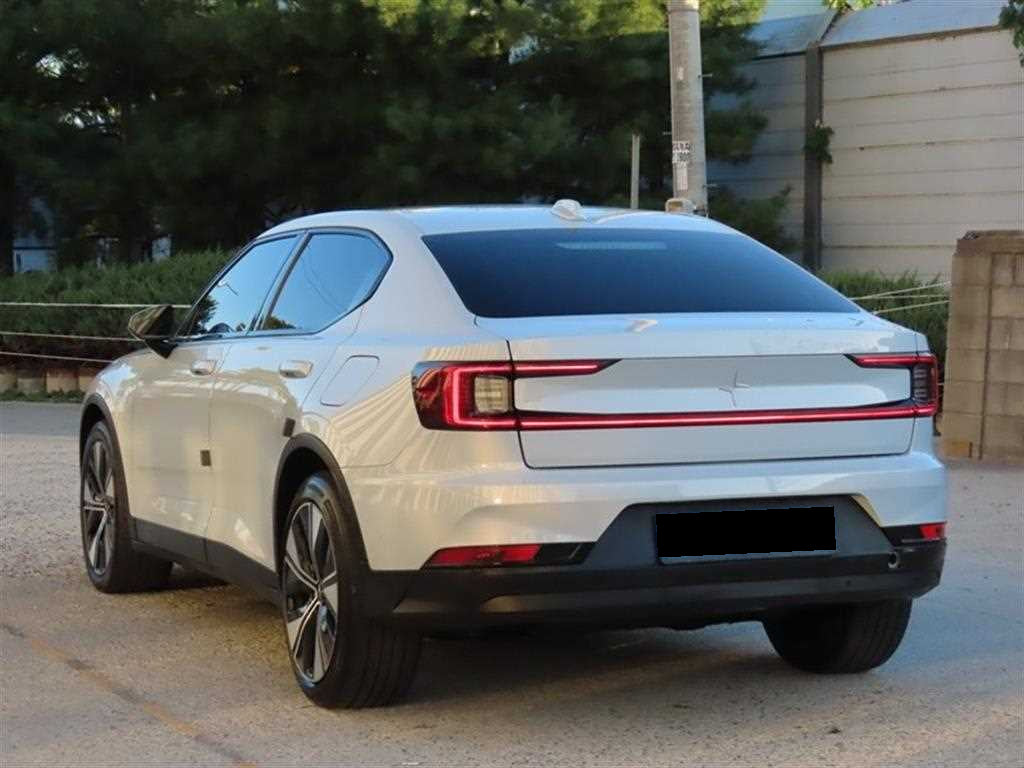 Polestar Polestar 2 — photo 03