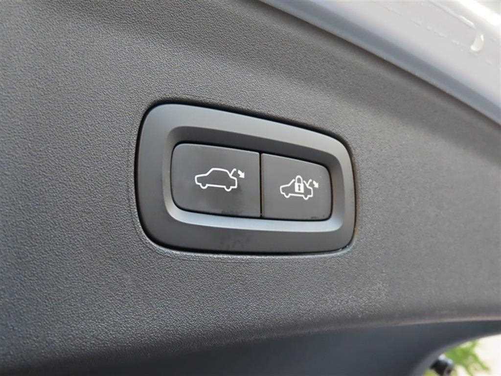 Polestar Polestar 2 — photo 06