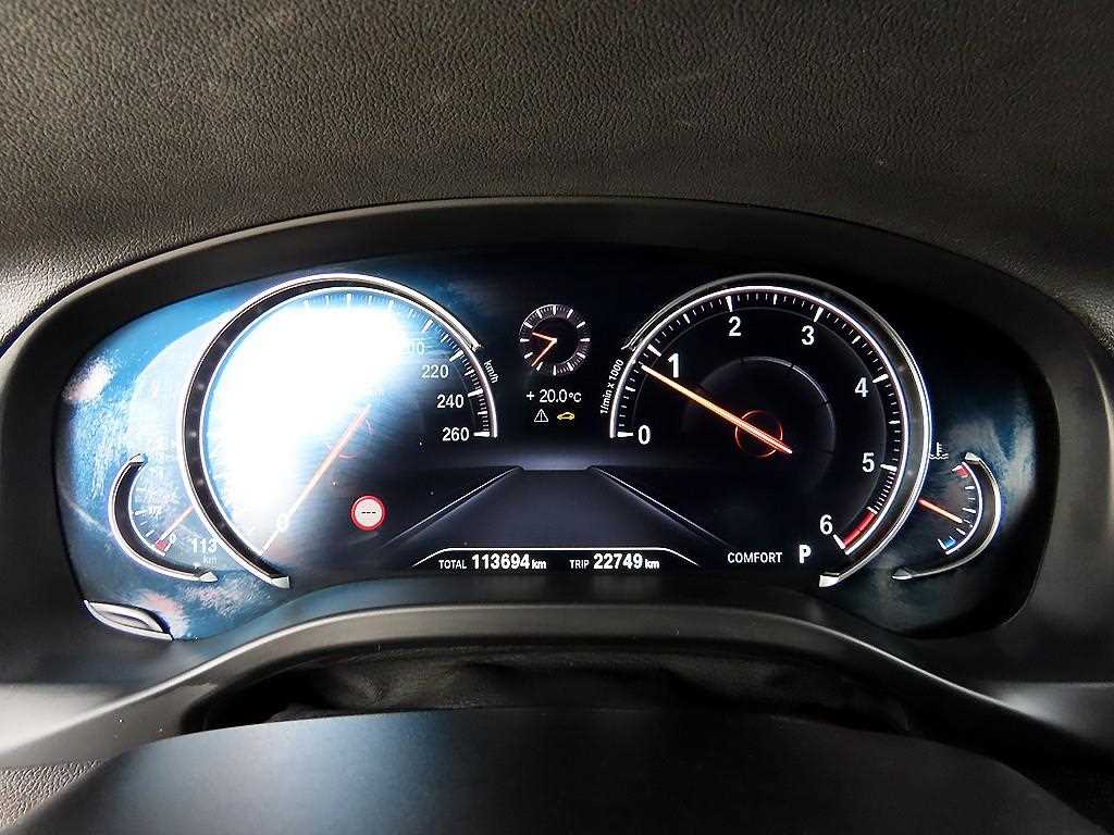 BMW X3 — photo 09