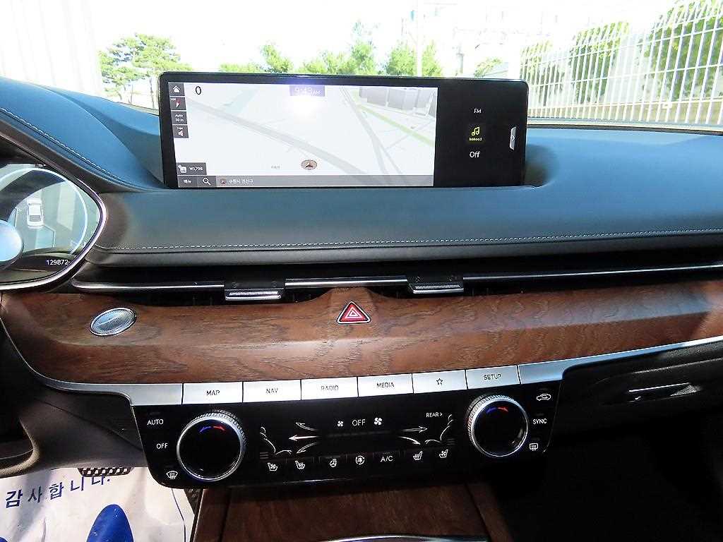 Genesis G80 — photo 13