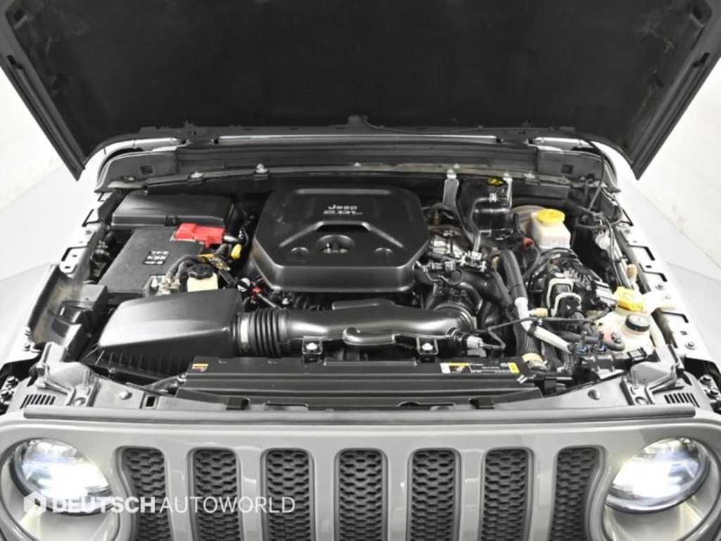 Jeep Wrangler — photo 06
