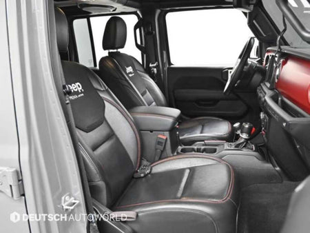 Jeep Wrangler — photo 10