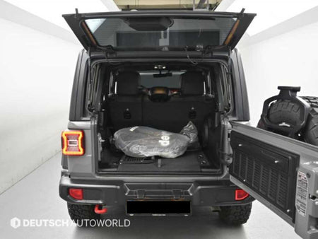 Jeep Wrangler — photo 19
