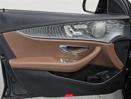 Mercedes-Benz E-Class — photo 15