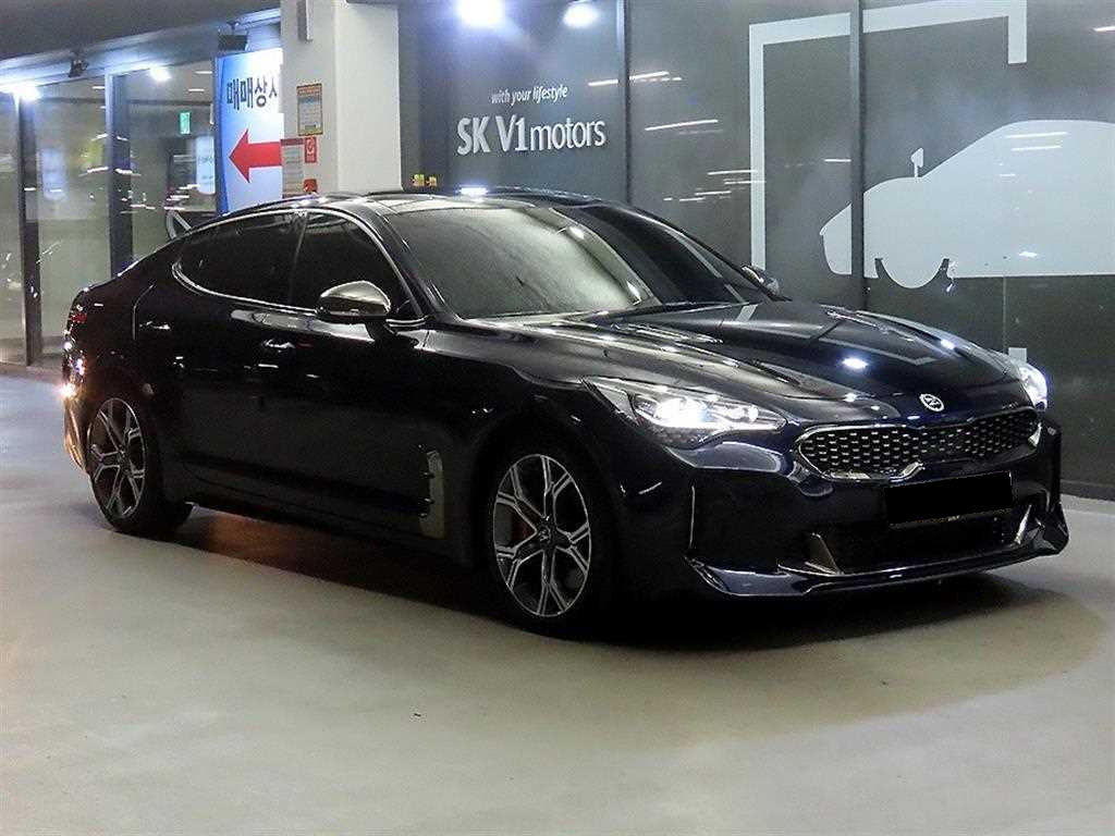 Kia Stinger — photo 01