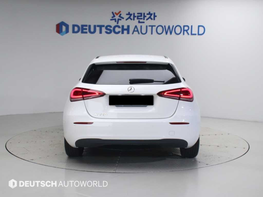 Mercedes-Benz A-Class — photo 05