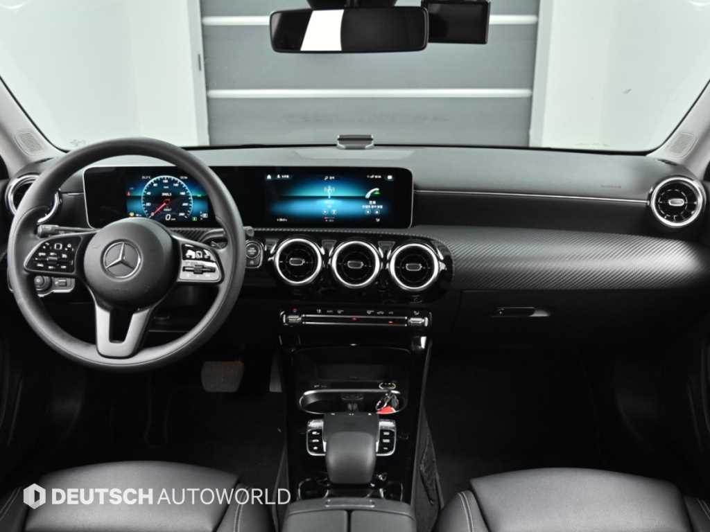 Mercedes-Benz A-Class — photo 08