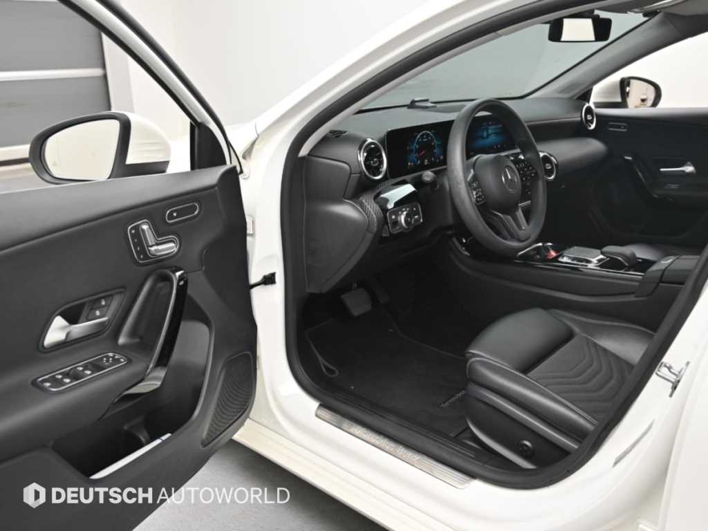 Mercedes-Benz A-Class — photo 12