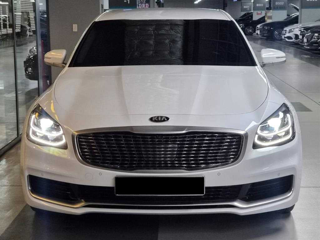 Kia K9 — photo 04