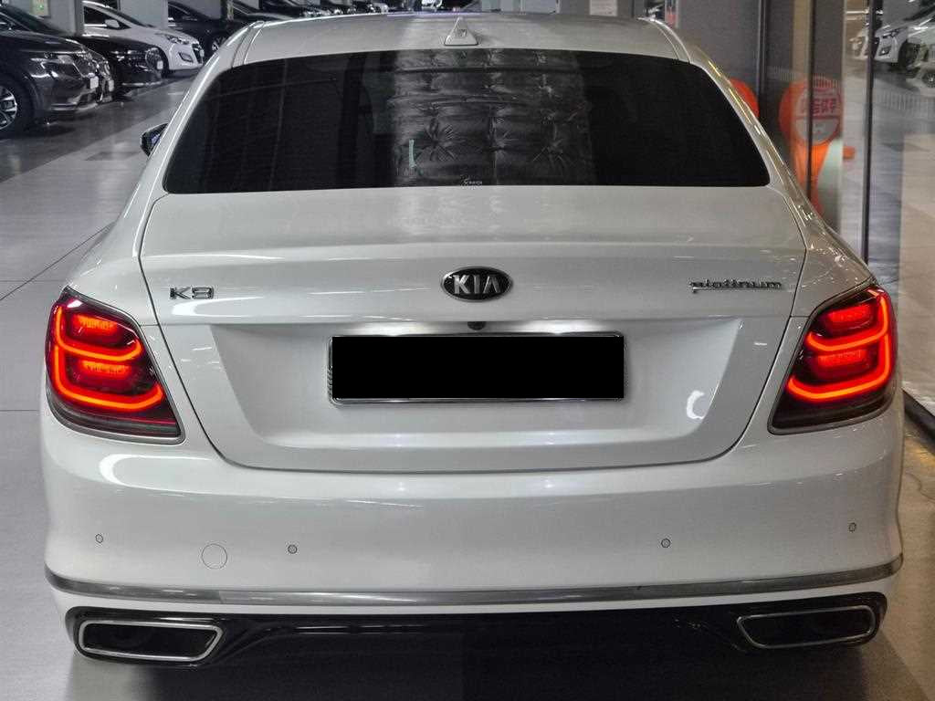 Kia K9 — photo 05