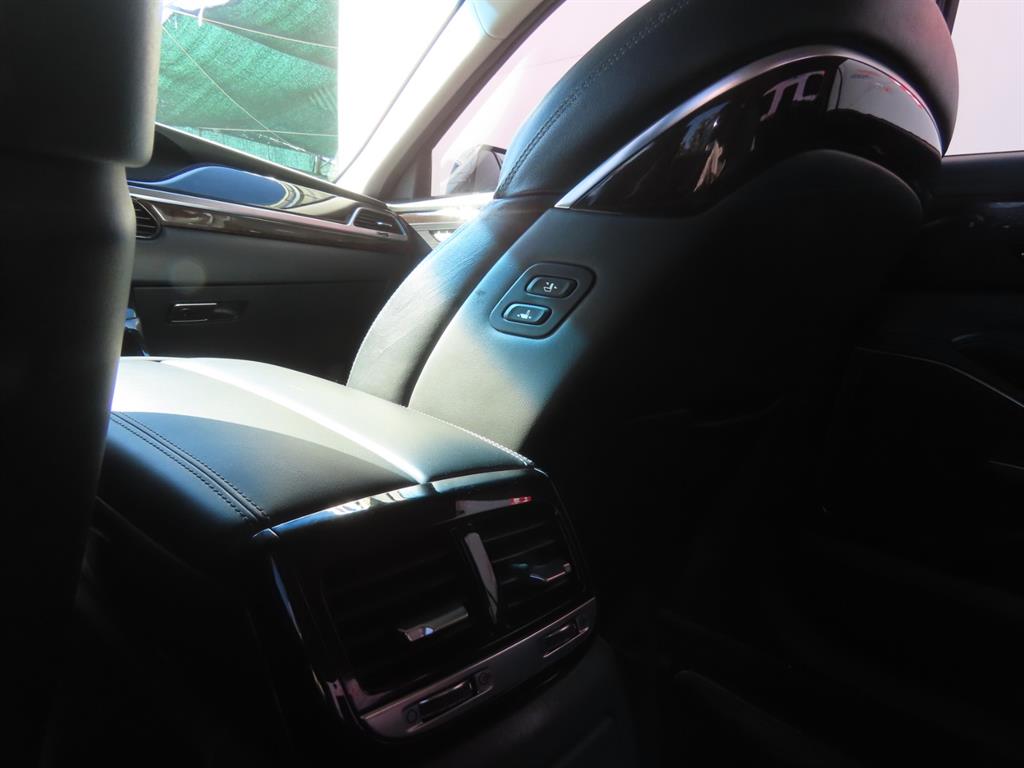 Genesis EQ900 — photo 08