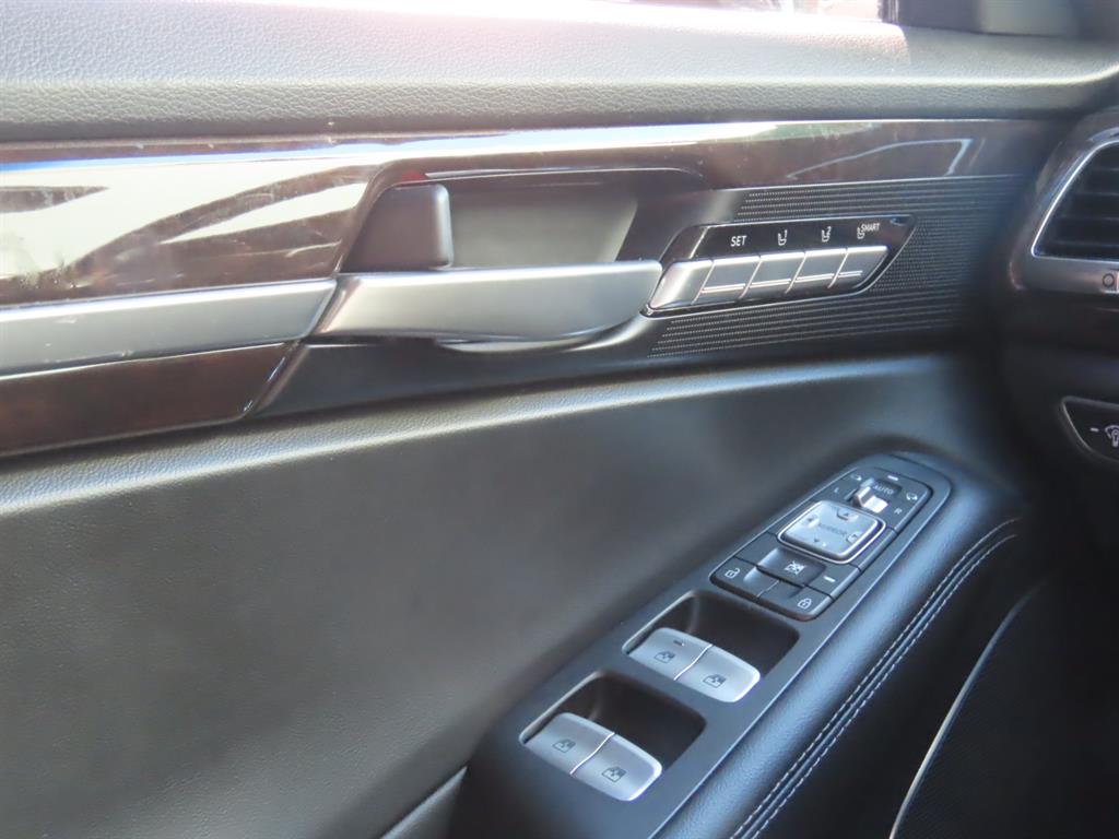 Genesis EQ900 — photo 14
