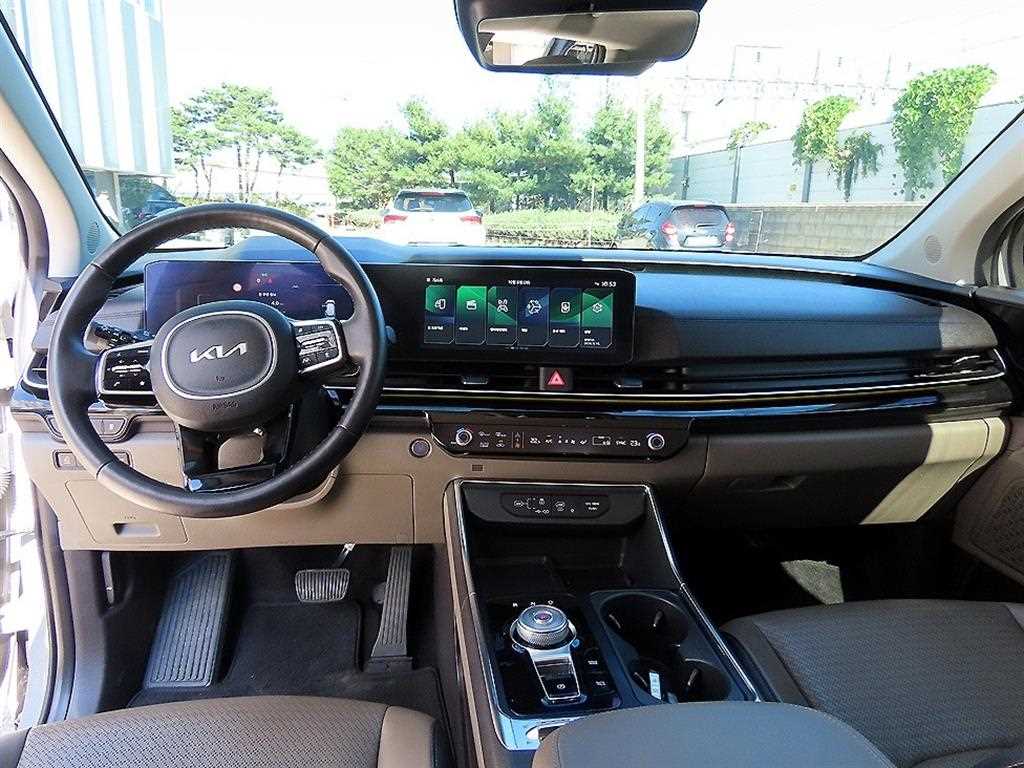 Kia Carnival — photo 08