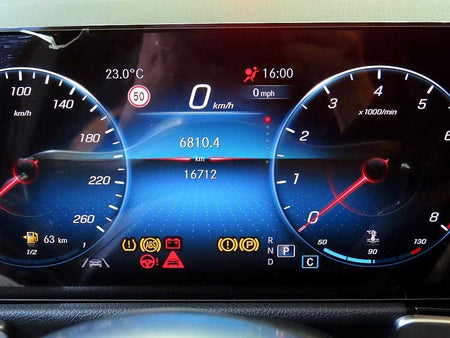 Mercedes-Benz GLB-Class — photo 09
