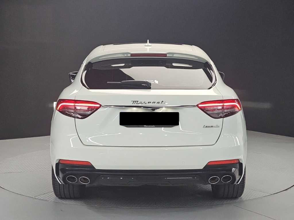 Maserati Levante — photo 03