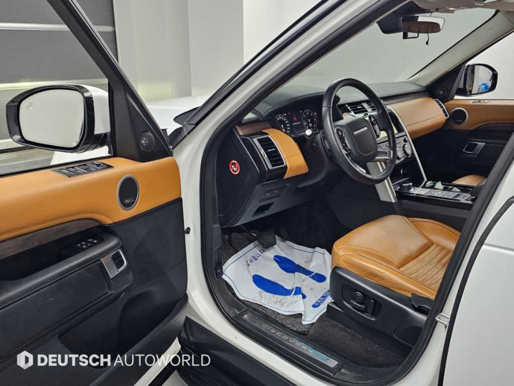 Land Rover Discovery — photo 15
