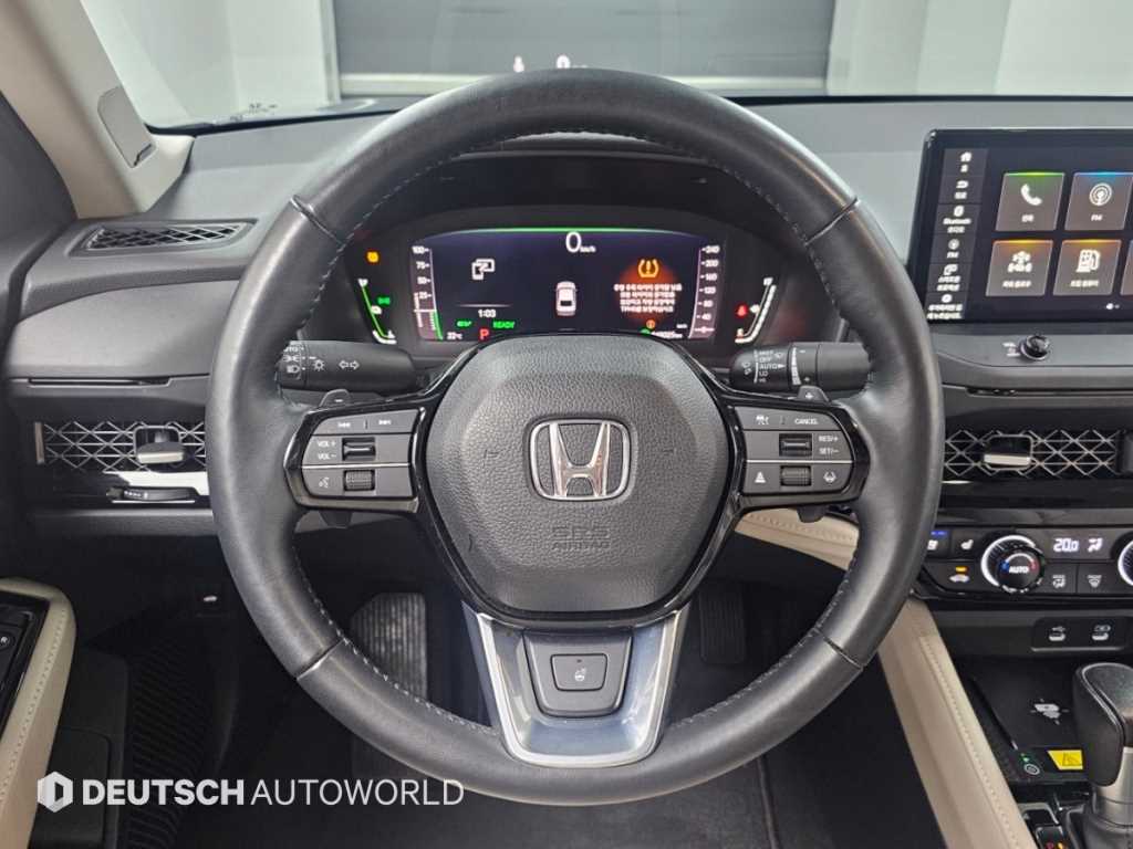 Honda Accord — photo 13