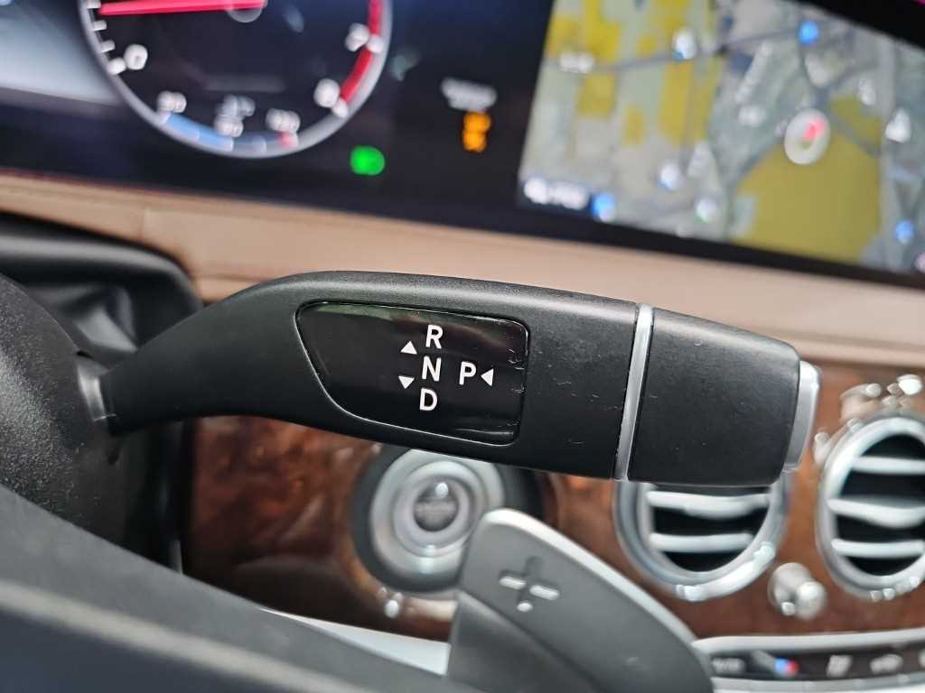 Mercedes-Benz S-Class — photo 08