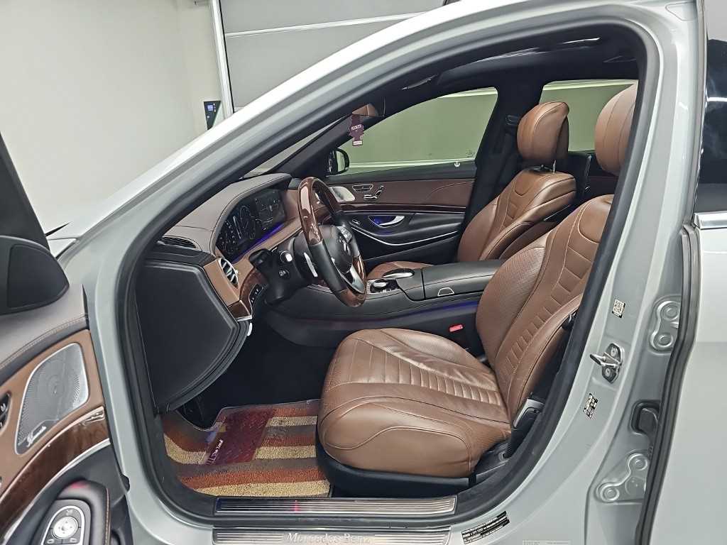 Mercedes-Benz S-Class — photo 11
