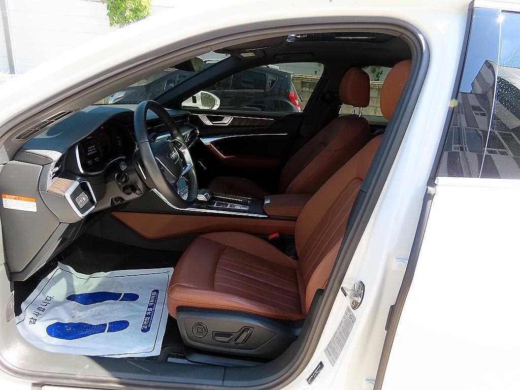 Audi A6 — photo 05