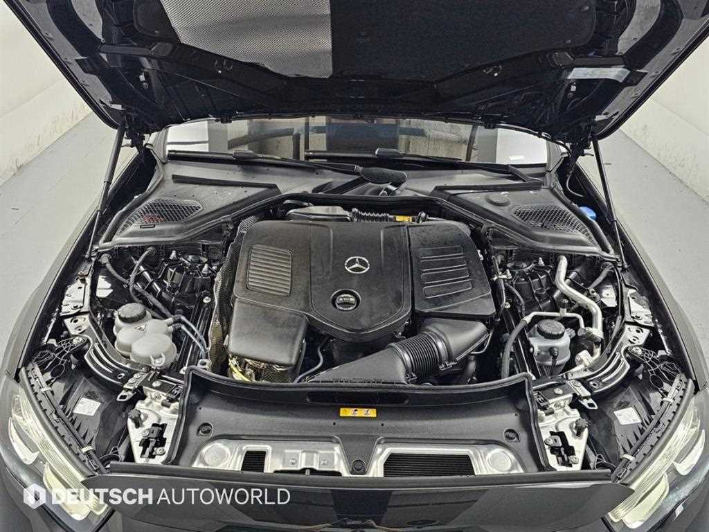 Mercedes-Benz E-Class — photo 06