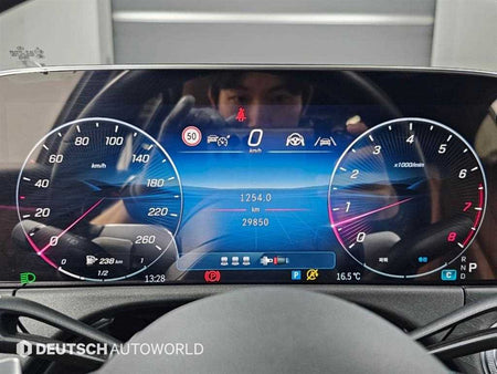Mercedes-Benz E-Class — photo 08