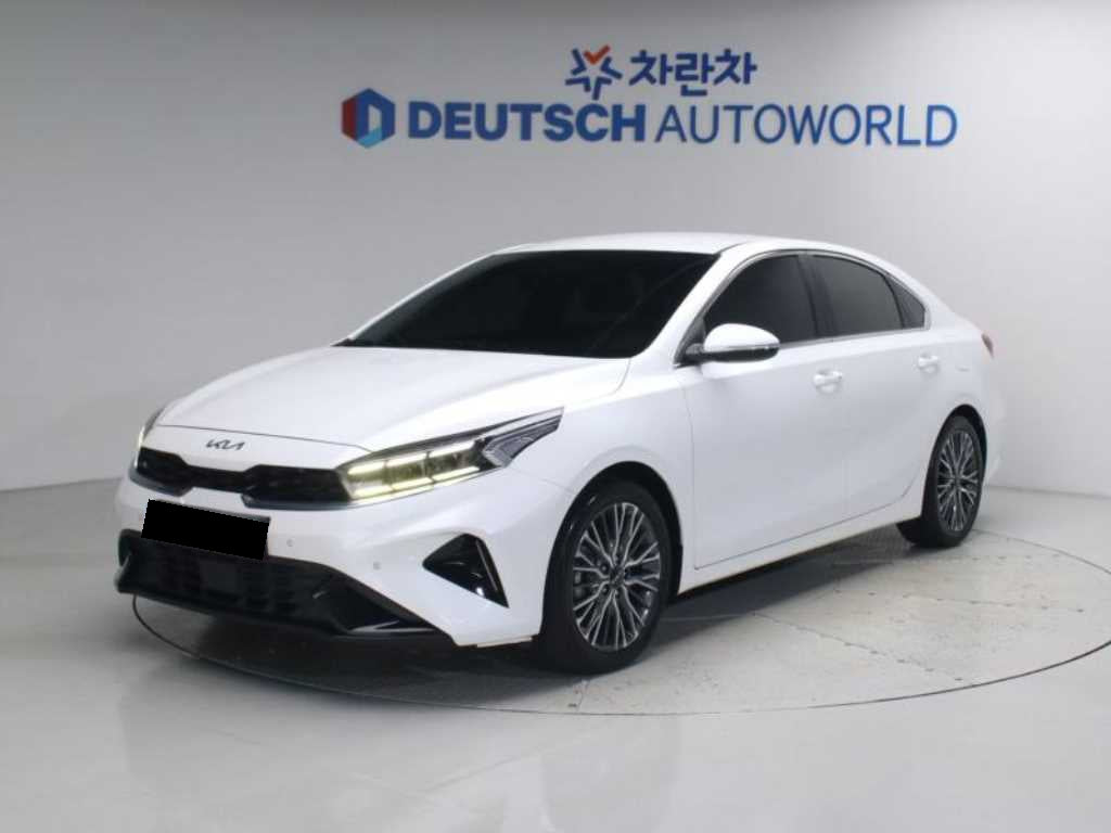 Kia K3 — photo 01