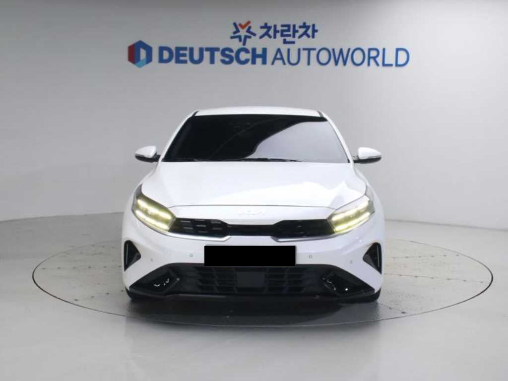 Kia K3 — photo 03