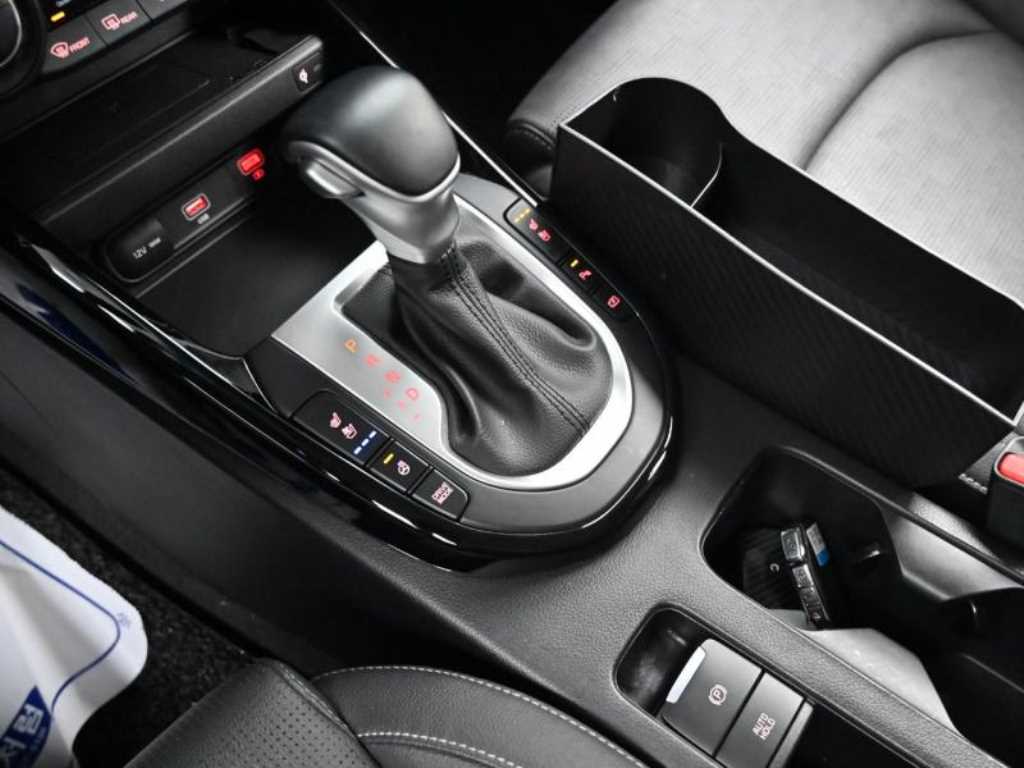 Kia K3 — photo 09
