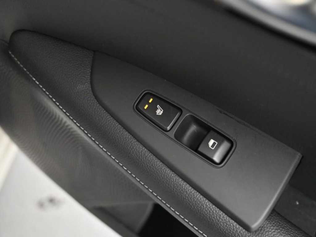 Kia K3 — photo 16