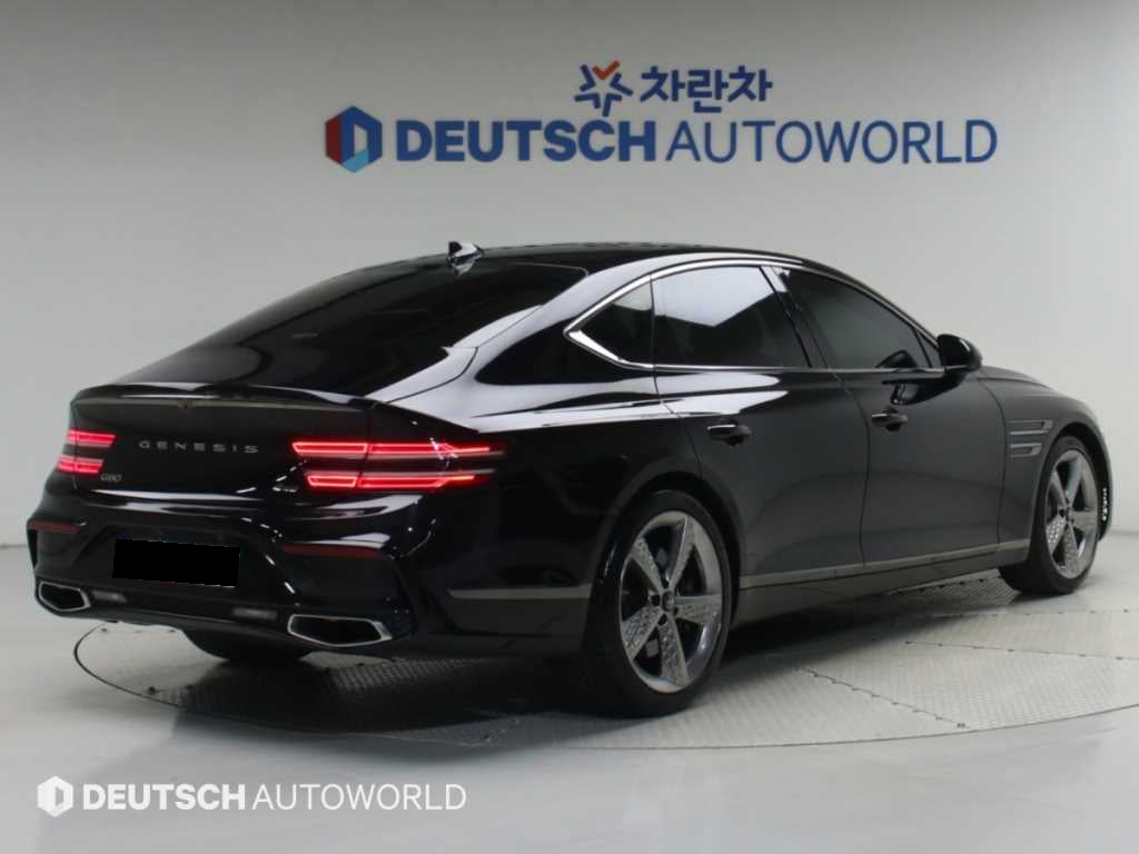 Genesis G80 — photo 02