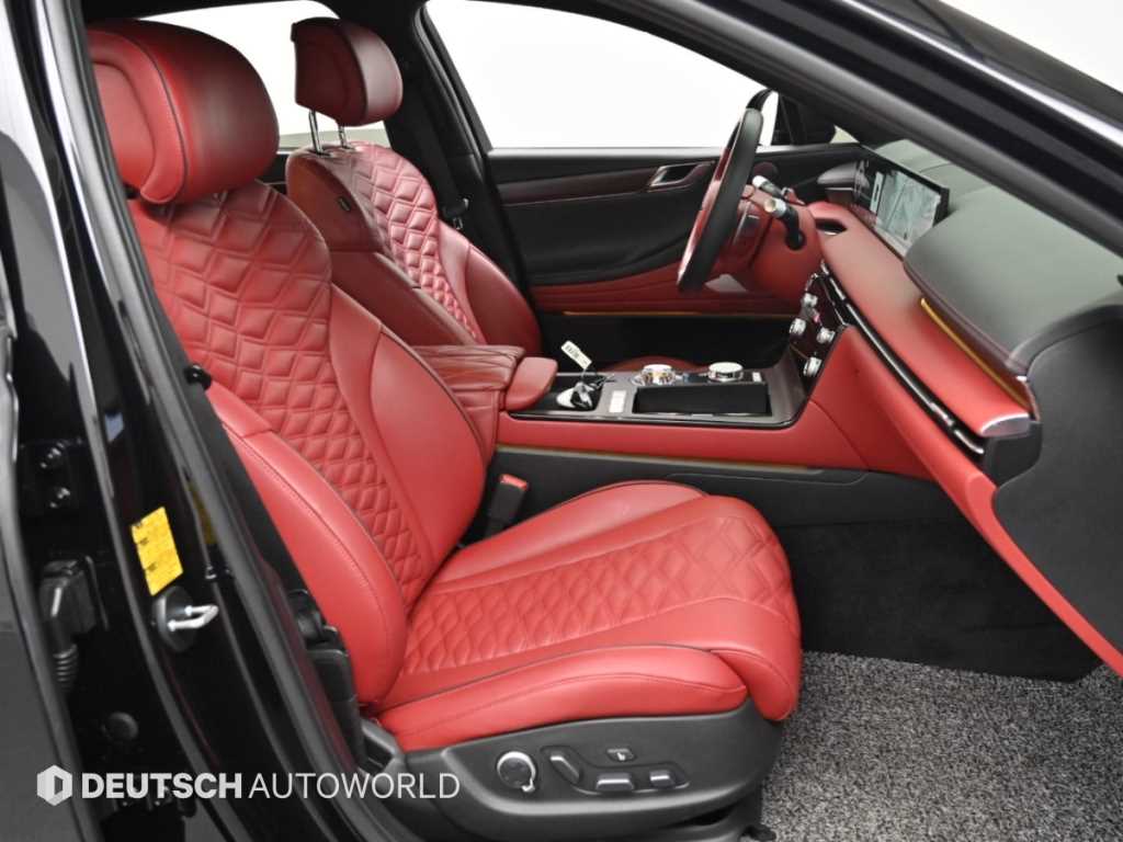 Genesis G80 — photo 10