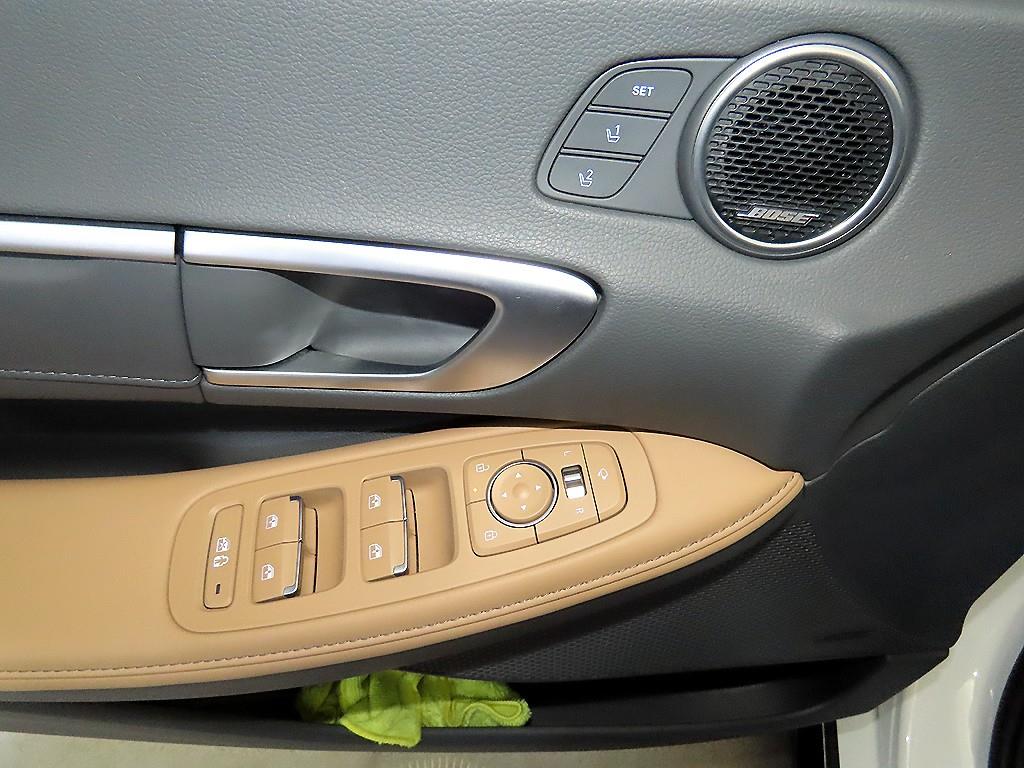 Hyundai Sonata — photo 14